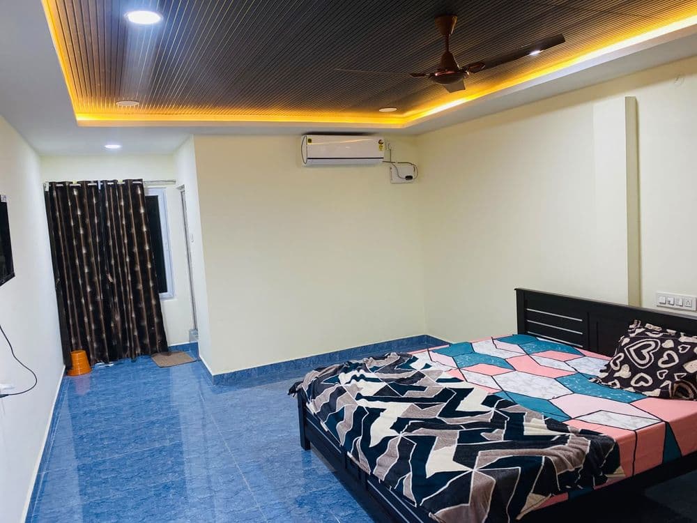 Twin bedroom type A